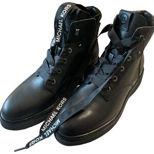 Michael Kors Trudy Bootie Black Leather Ankle Boots Size 8.5 New In Box